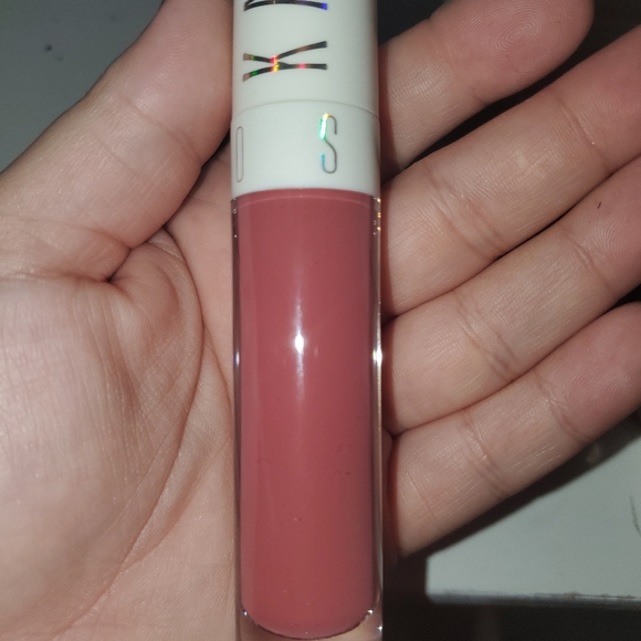 KAB Cosmetics Lip Liner and Lipgloss set - Picture 6 of 6